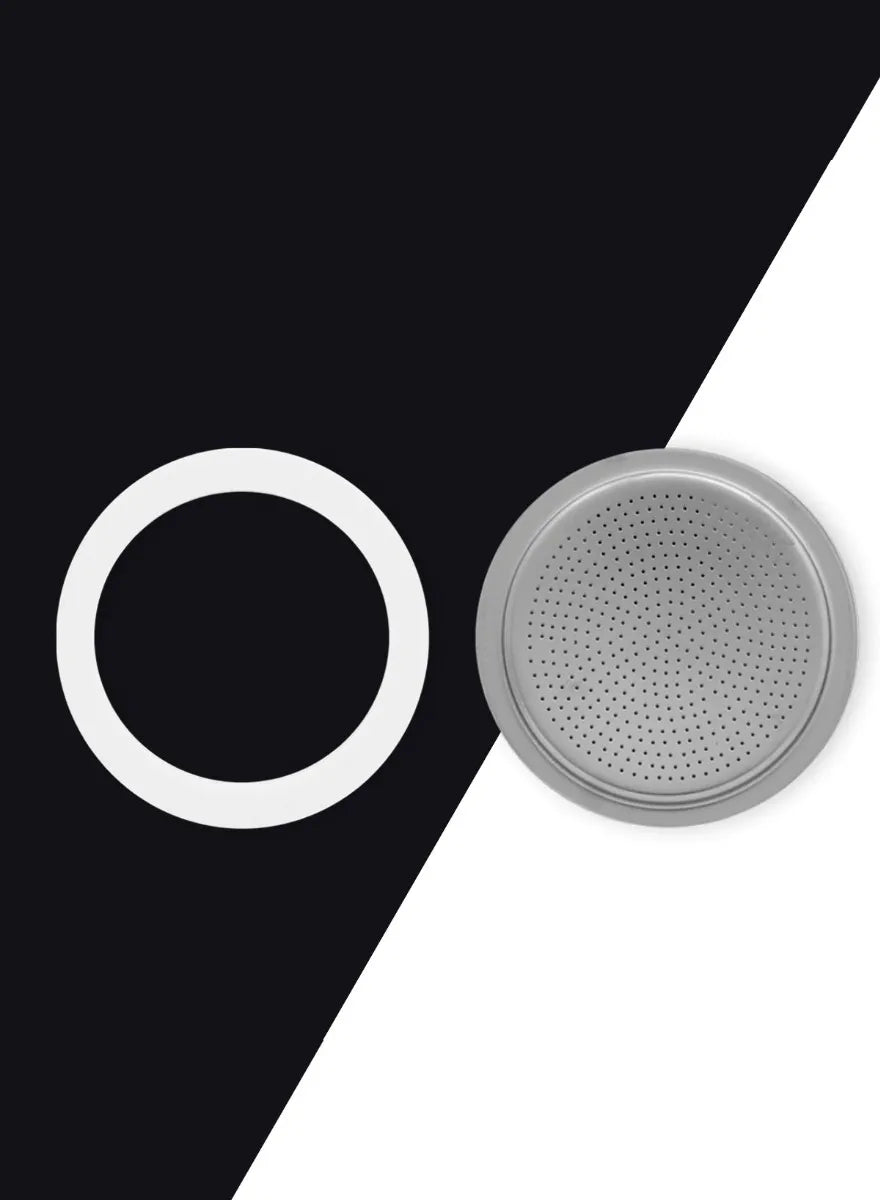 1 silicone gasket and 1 stainless steel filter plate for 4-cup models.